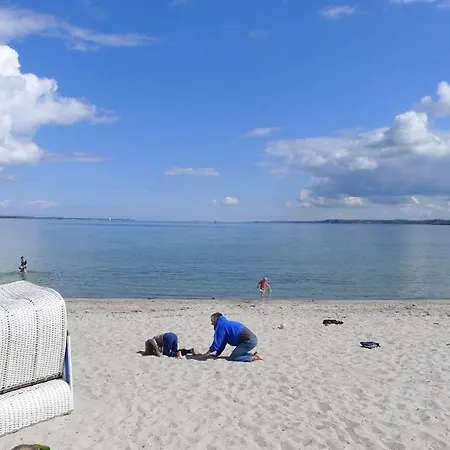 Seeblick I - Geraeumige 90qm - Ganzes Haus - 50m Zum Naturstrand - Mit Terrasse Und Grossem Garten - Kueche Neu Holiday home