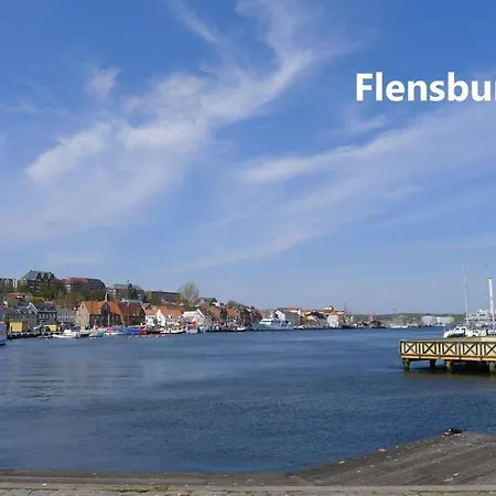Prázdninový dům Seeblick I - Geraeumige 90qm - Ganzes Haus - 50m Zum Naturstrand - Mit Terrasse Und Grossem Garten - Kueche Neu *