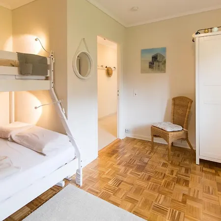 Seeblick I - Geraeumige 90qm - Ganzes Haus - 50m Zum Naturstrand - Mit Terrasse Und Grossem Garten - Kueche Neu Gluecksburg